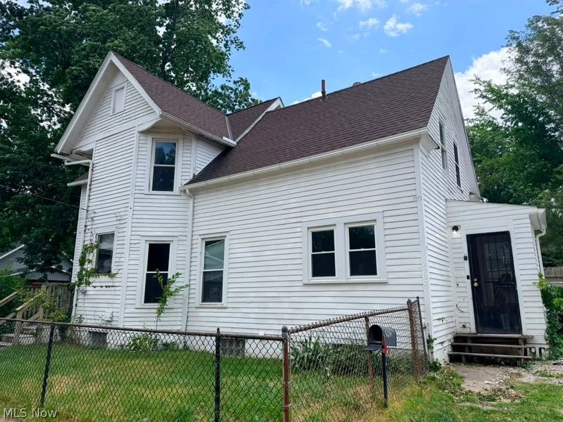 2982 E 67th Street, Cleveland, OH 44127 Photo 7