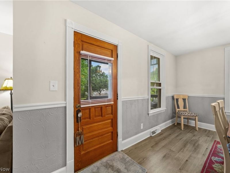 4721 Maple Street, Willoughby, OH 44094 Photo 4