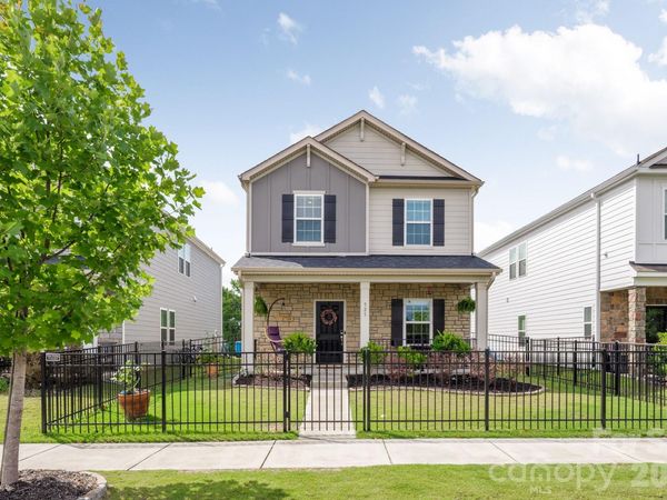 525 Windage Way , Pineville, NC 28134