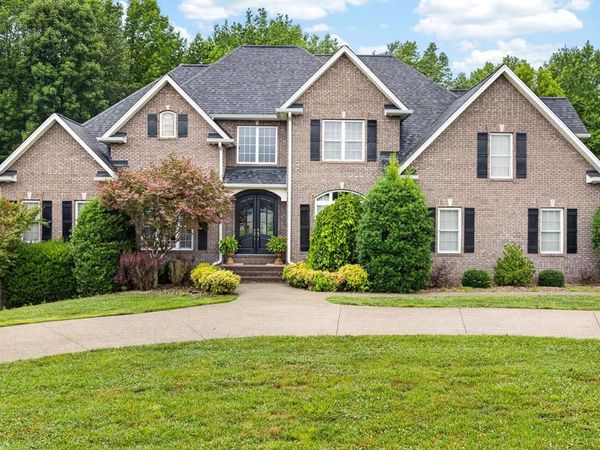 329 New Heritage Drive, Cookeville, TN 38506