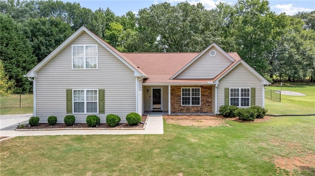 378 Kiley Drive , Hoschton, GA 30548 Main Photo