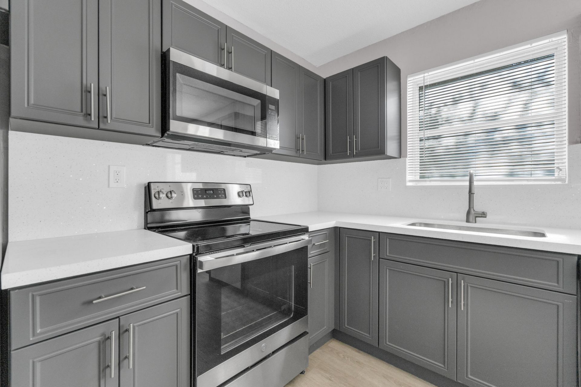 3240 Sheridan Lane, Unit 117, Hollywood, FL 33021 Photo