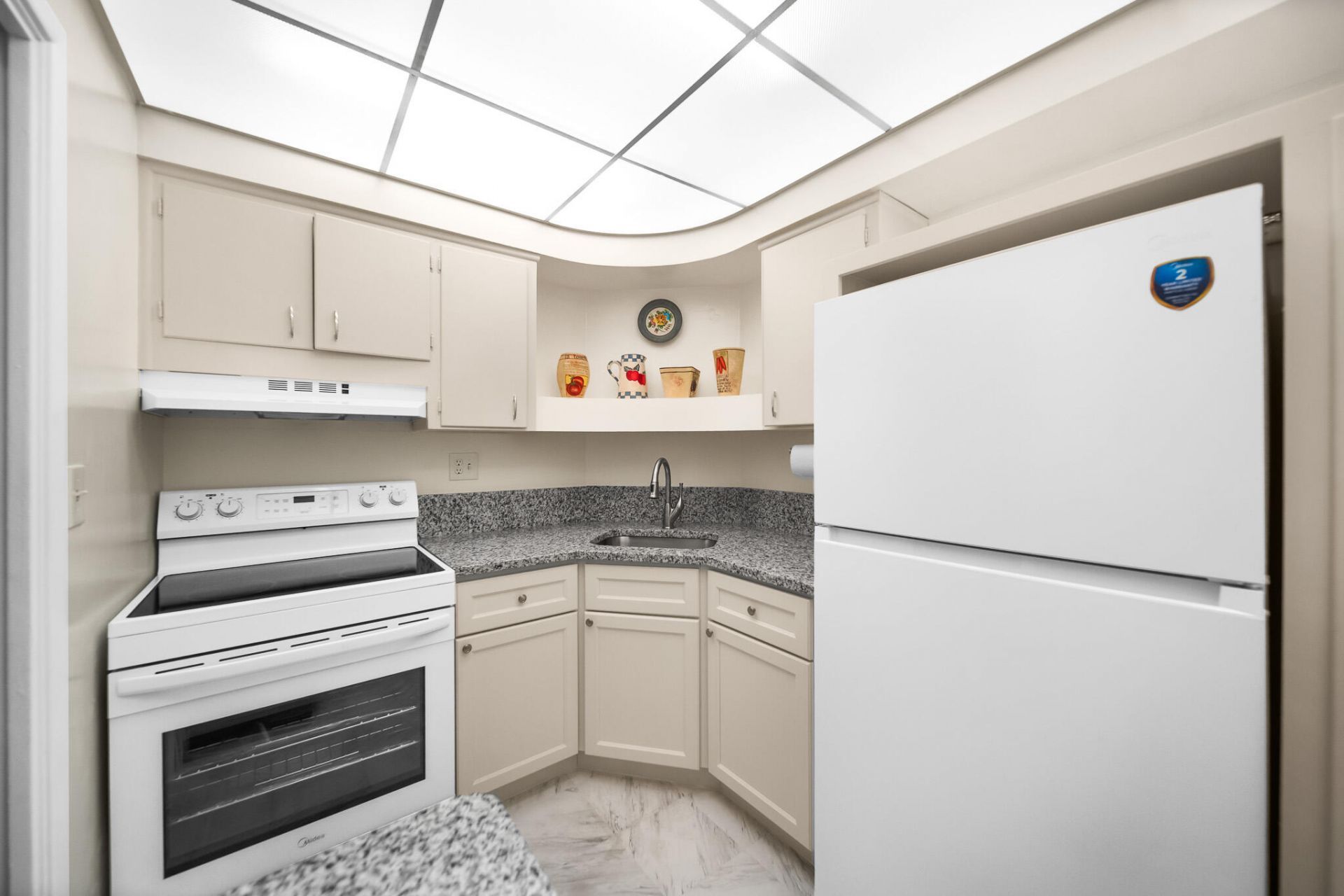 3233 NE 34th Street, Unit 718, Fort Lauderdale, FL 33308 Photo