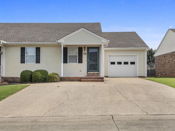 2910 E Moore Avenue, Searcy, AR 72143
