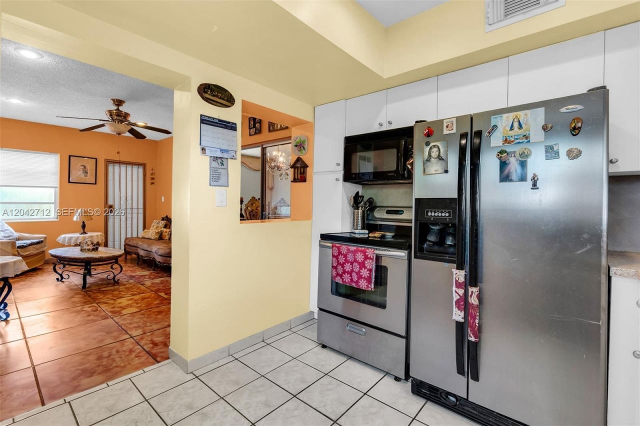 3260 SW 2nd St , Miami, FL 33135 Photo