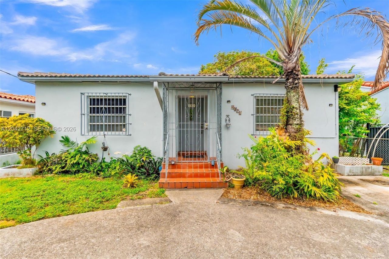 3260 SW 2nd St , Miami, FL 33135 Photo