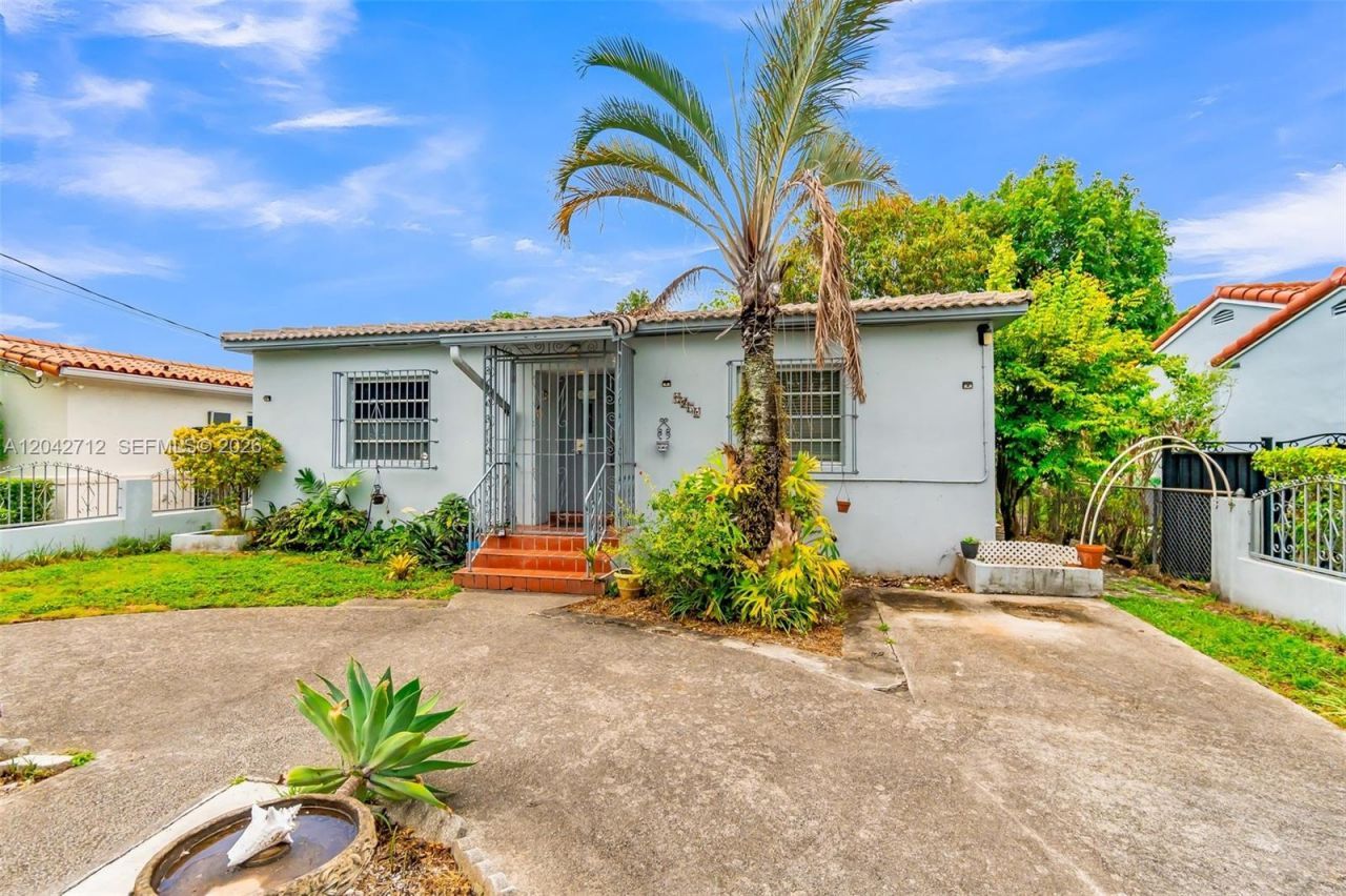 3260 SW 2nd St , Miami, FL 33135 Photo