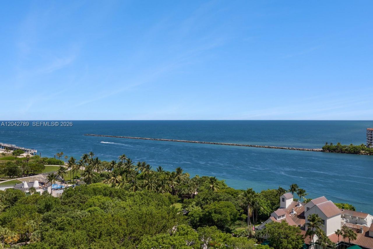 400 S Pointe Dr, Unit 1503/04, Miami Beach, FL 33139 Photo