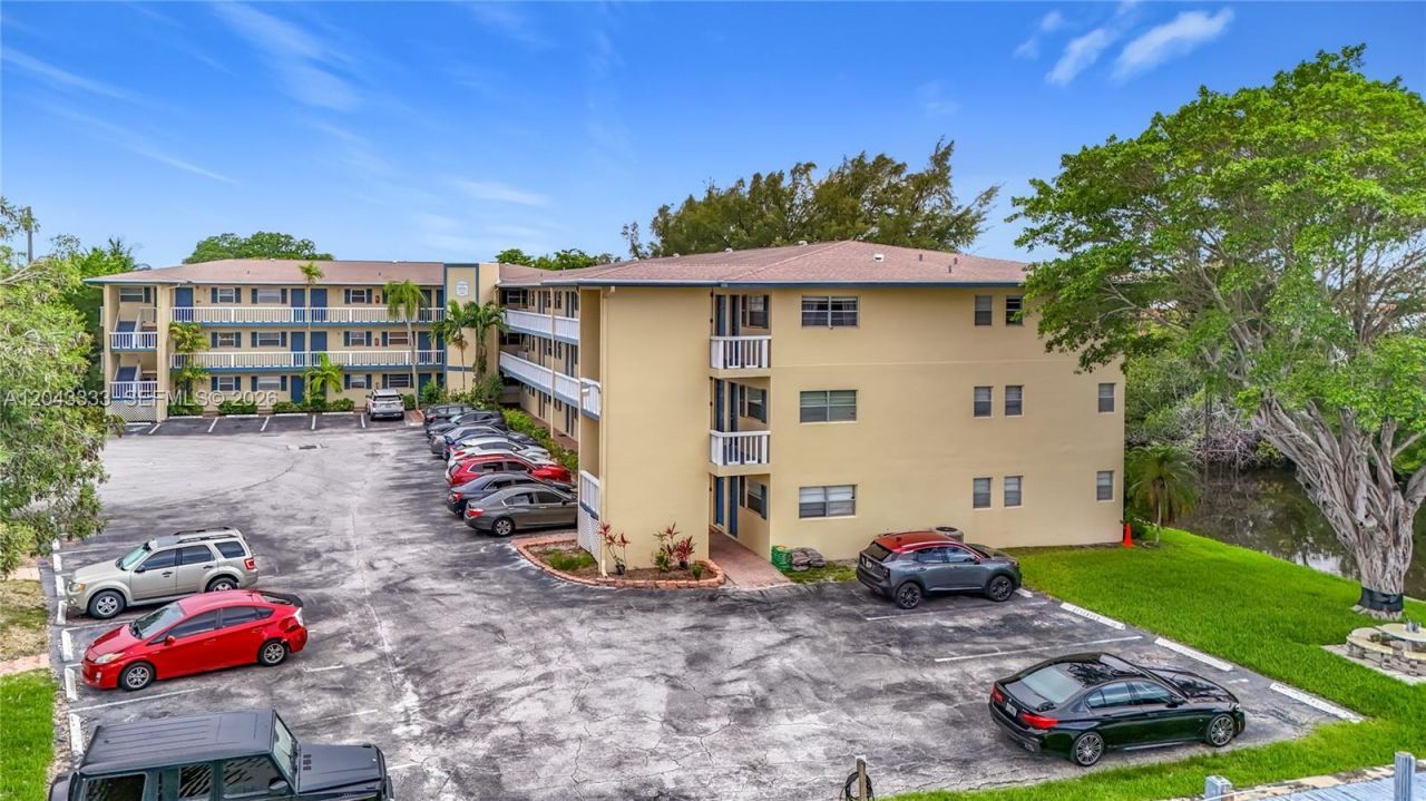 1400 NE 57th Ct , Unit 207, Fort Lauderdale, FL 33334 Photo