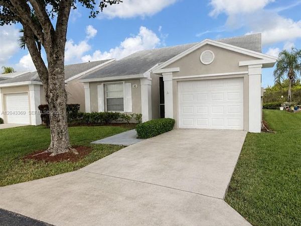690 SE 22nd Ln , Homestead, FL 33033