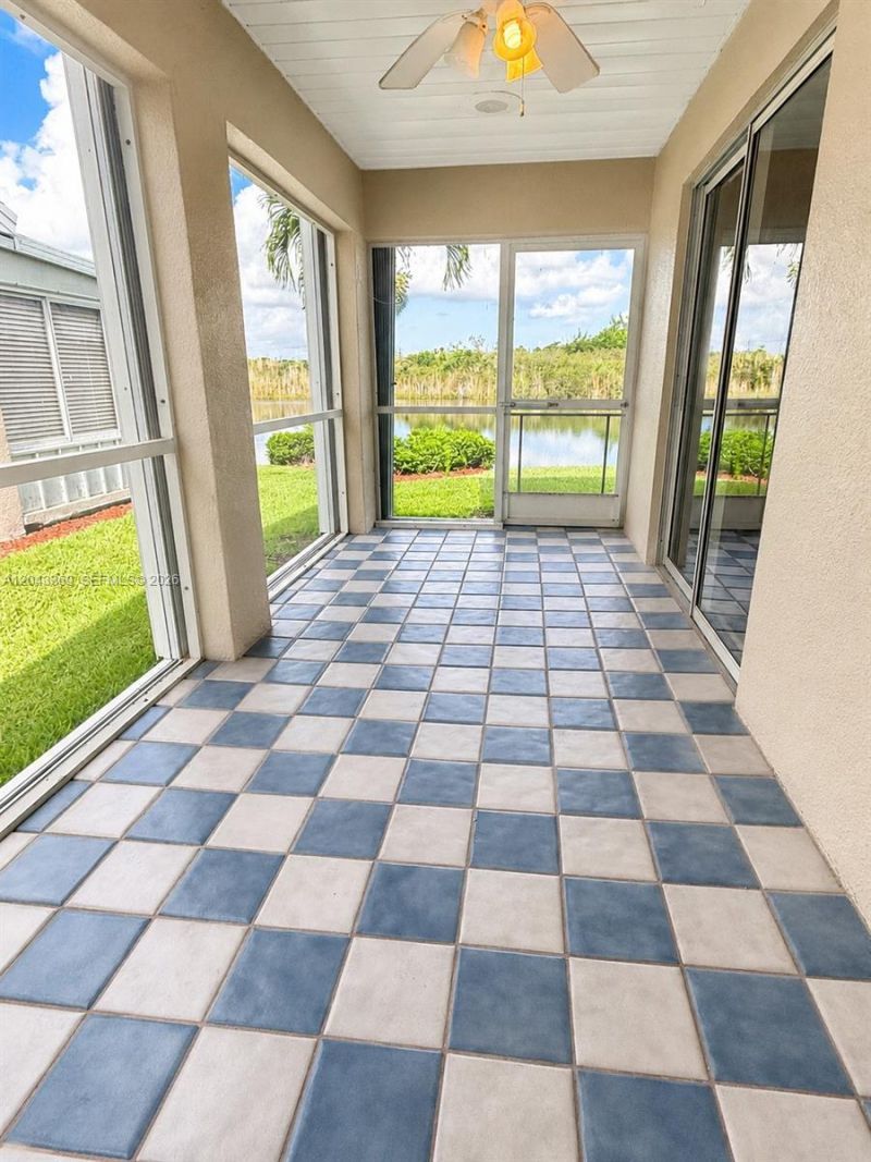 690 SE 22nd Ln , Homestead, FL 33033 Photo