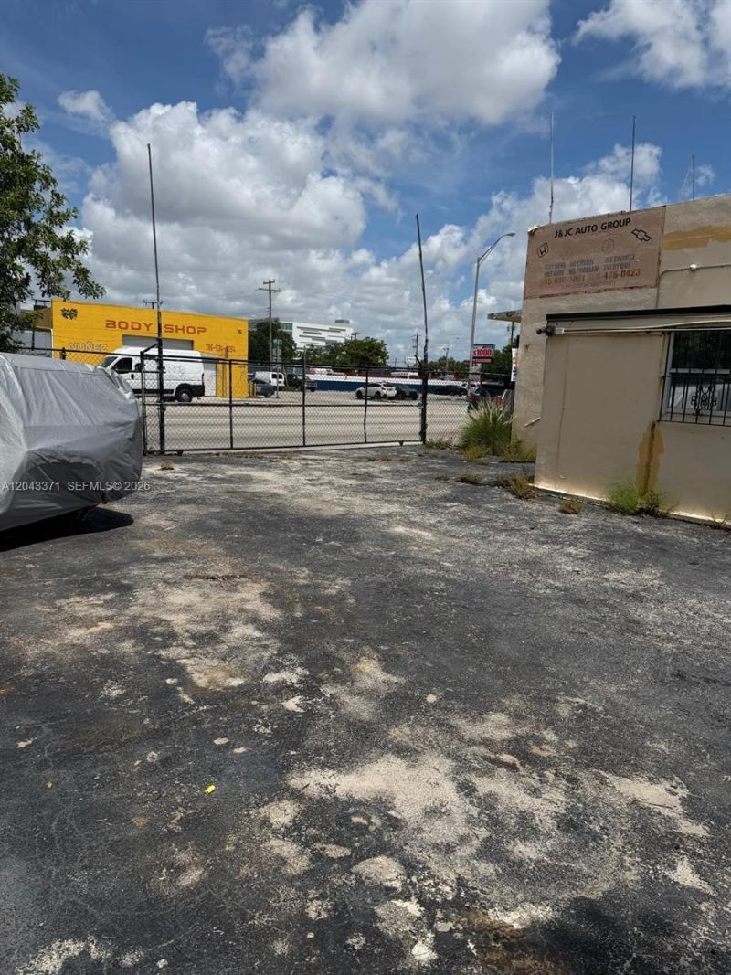 3445 NW 27th Ave, Miami, FL 33142 Photo