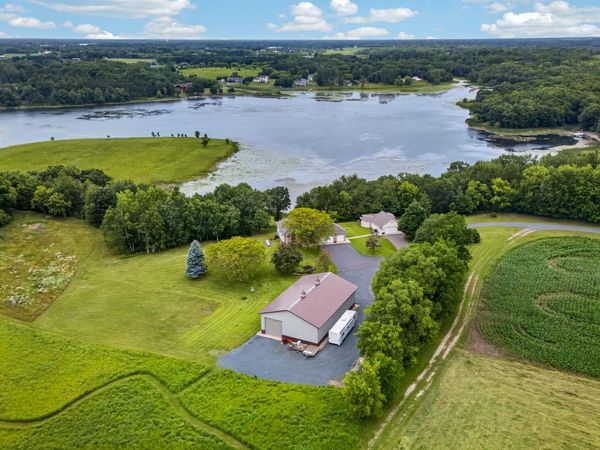 25710 Oakman Avenue, Lindstrom, MN 55045