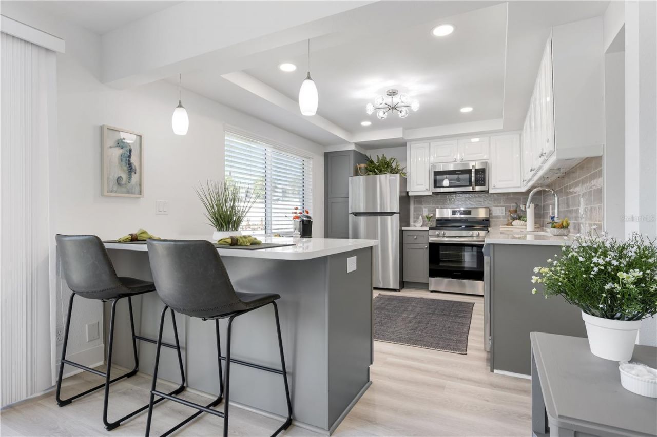 524 Spanish Drive S, Unit 125, Longboat Key, FL 34228 Photo