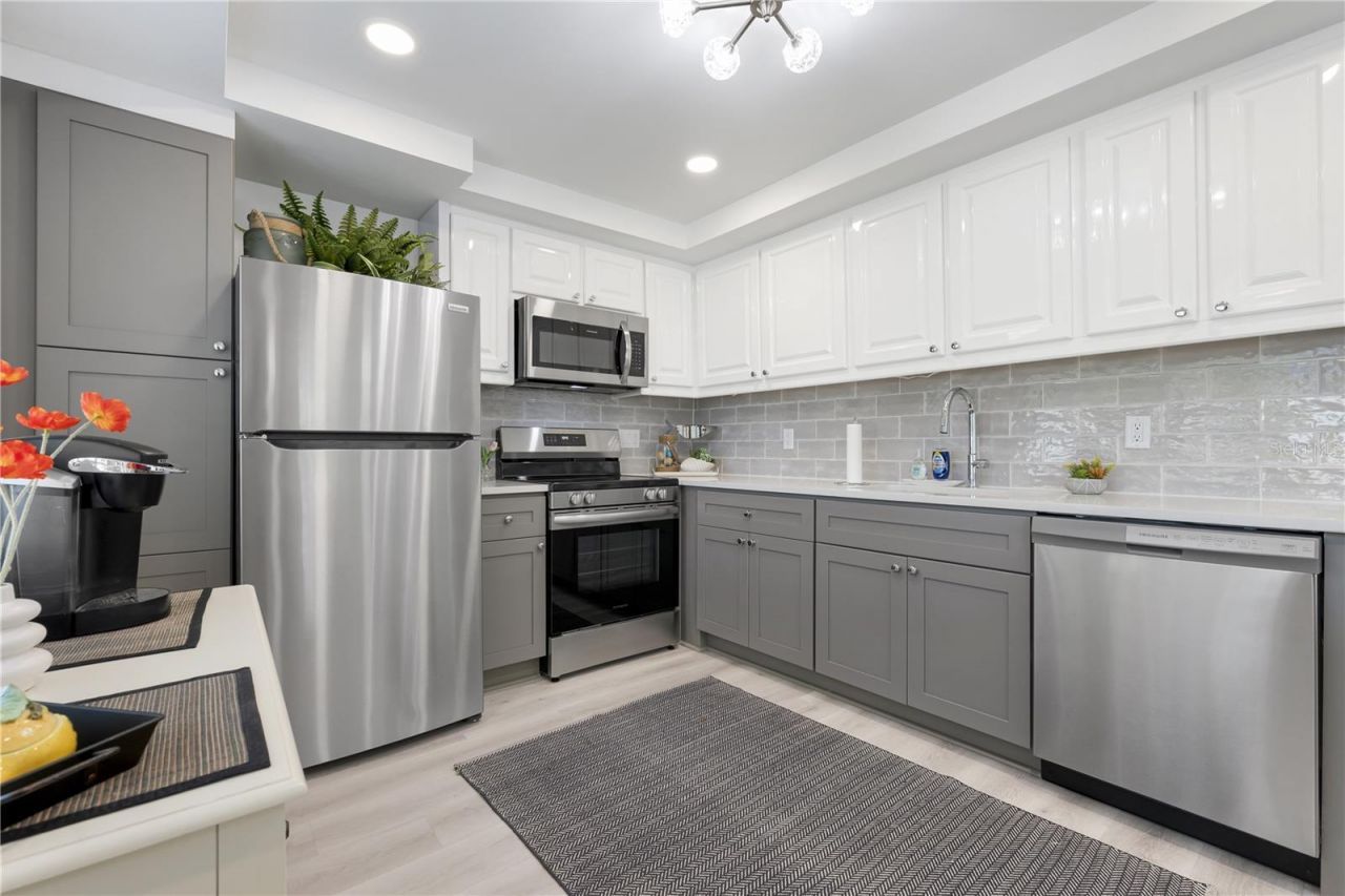 524 Spanish Drive S, Unit 125, Longboat Key, FL 34228 Photo
