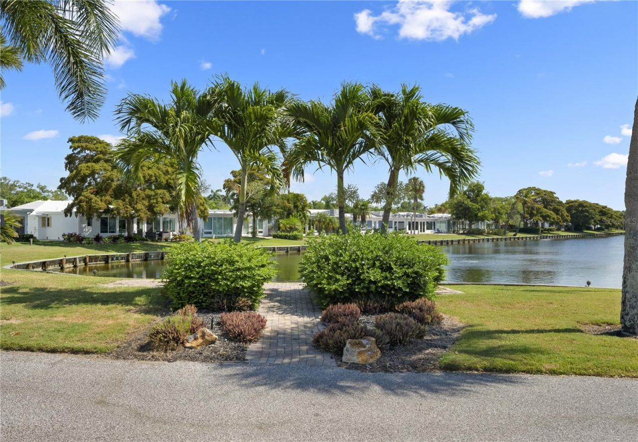 524 Spanish Drive S, Unit 125, Longboat Key, FL 34228 Photo
