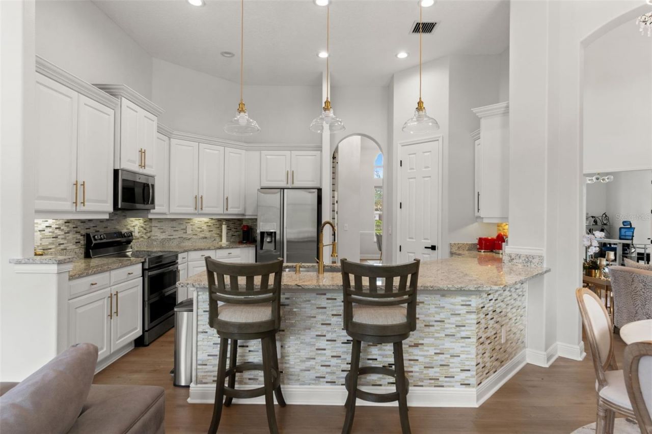8412 Dunham Station Drive, Tampa, FL 33647 Photo