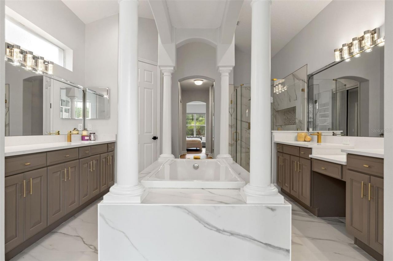 8412 Dunham Station Drive, Tampa, FL 33647 Photo
