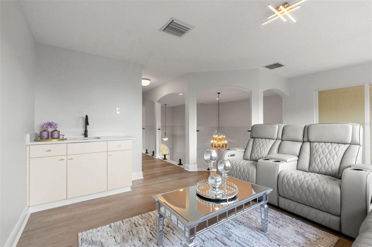 8412 Dunham Station Drive, Tampa, FL 33647 Photo