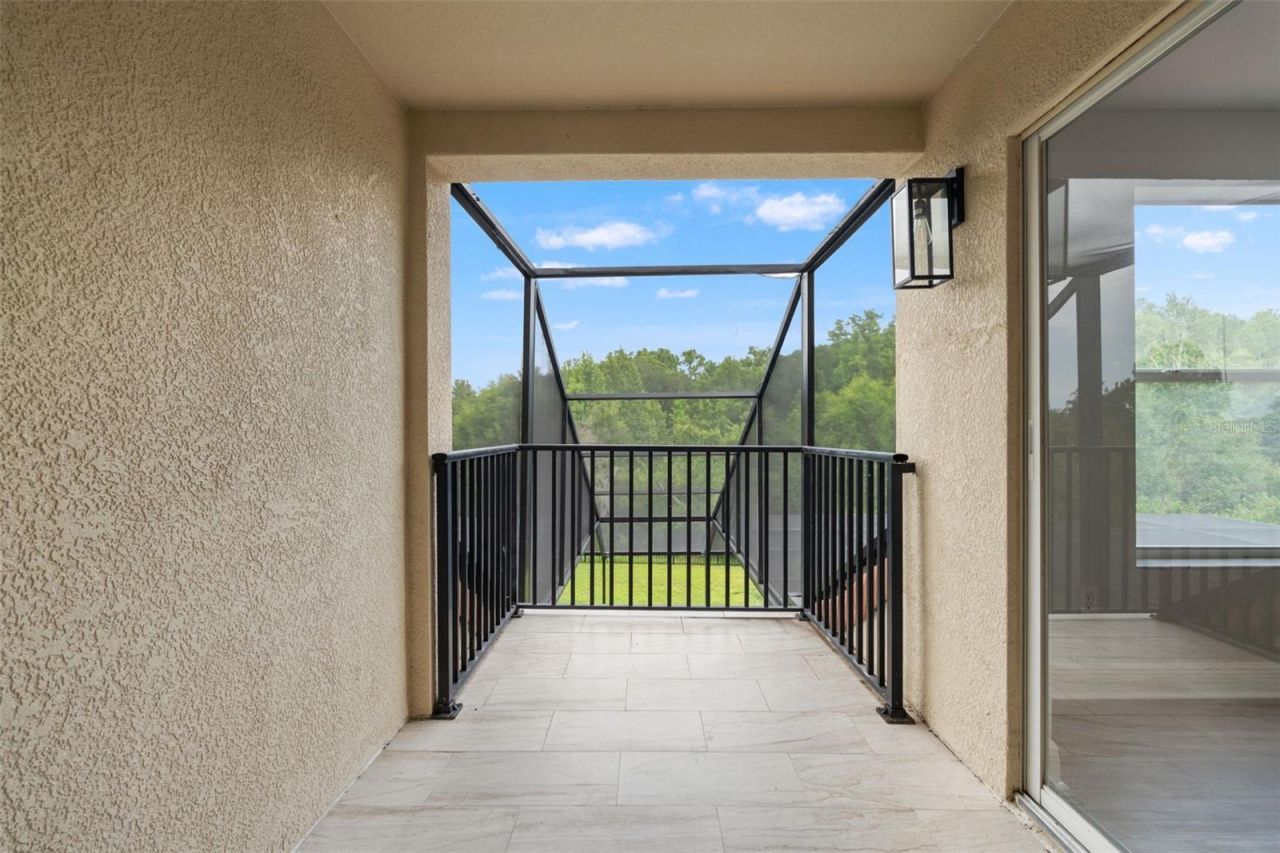 8412 Dunham Station Drive, Tampa, FL 33647 Photo