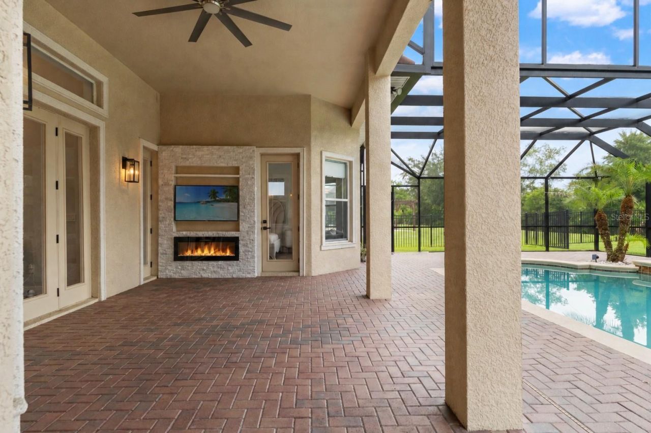 8412 Dunham Station Drive, Tampa, FL 33647 Photo