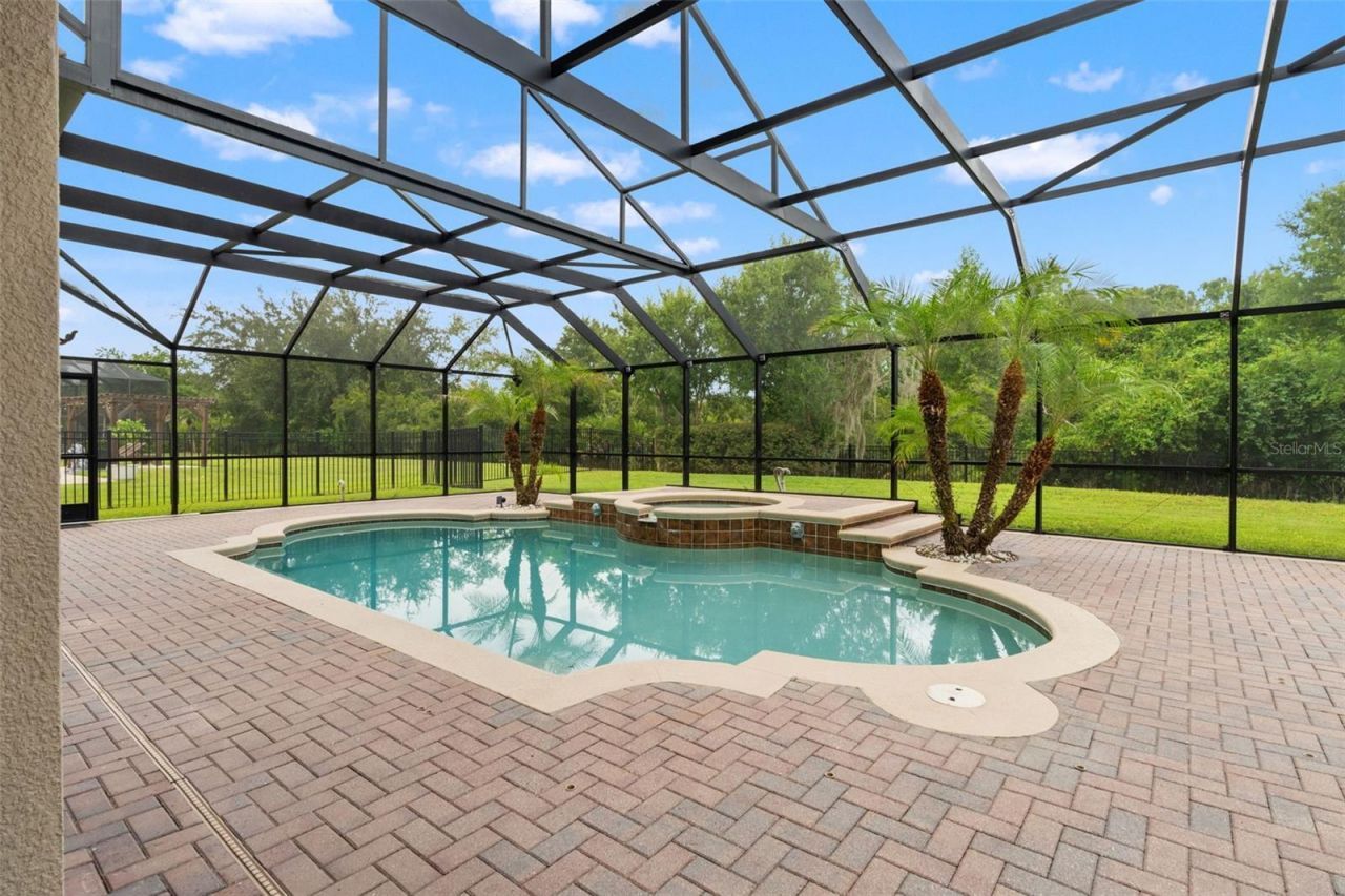 8412 Dunham Station Drive, Tampa, FL 33647 Photo