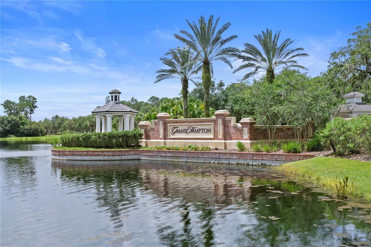 8412 Dunham Station Drive, Tampa, FL 33647 Photo
