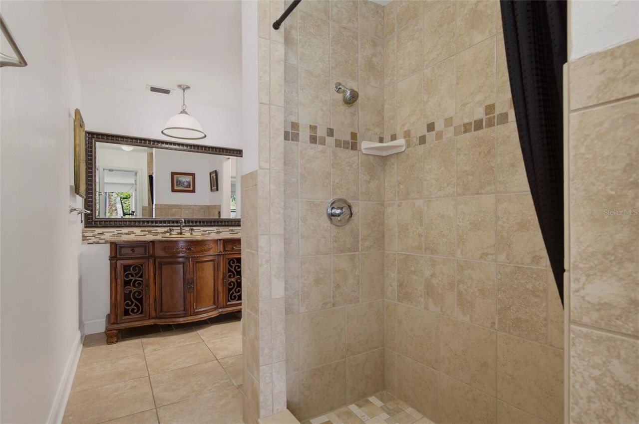 125 Spring Lake Hills Drive, Altamonte Springs, FL 32714 Photo