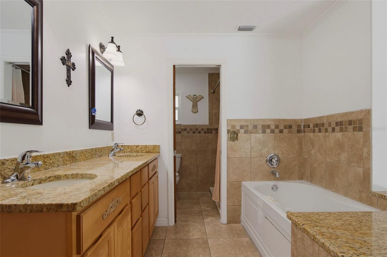125 Spring Lake Hills Drive, Altamonte Springs, FL 32714 Photo
