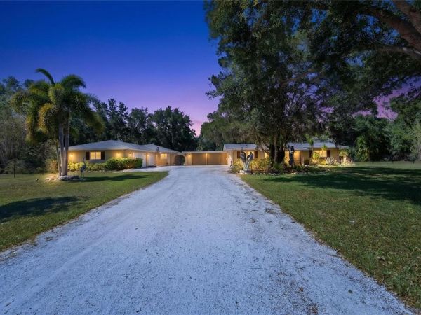 2515 49TH STREET, SARASOTA, FL 34234