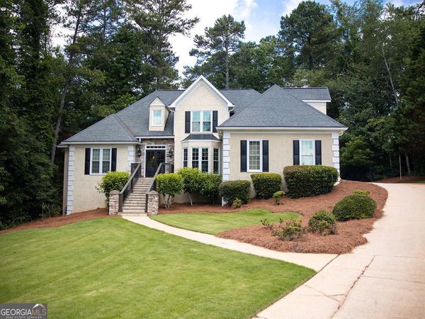 225 Skidaway Court, Alpharetta, GA 30022