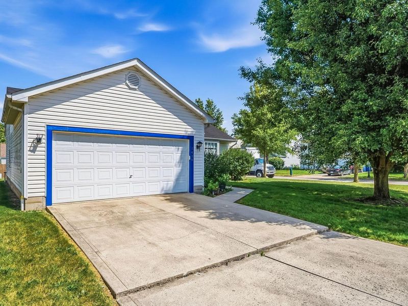 1414 Gray Meadow Drive, Columbus, OH 43223 Photo 3