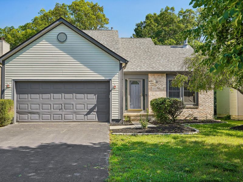 3472 Brook Spring Drive, Grove City, OH 43123 Photo 2