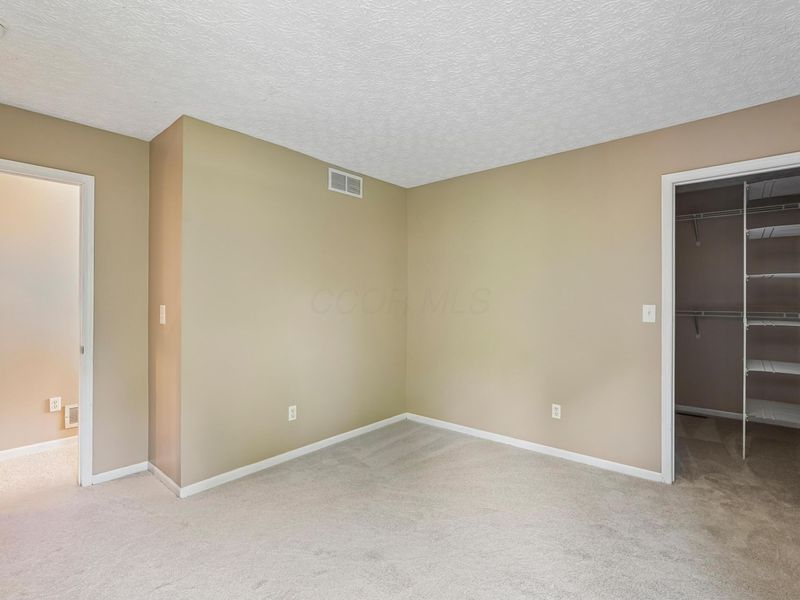 3472 Brook Spring Drive, Grove City, OH 43123 Photo 32