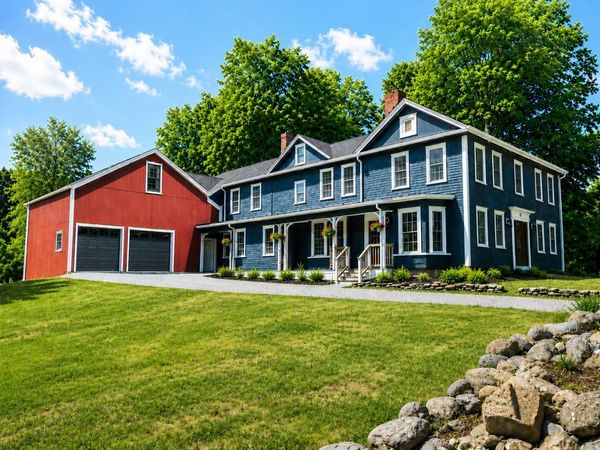 25 West Street, Petersham, MA 01366