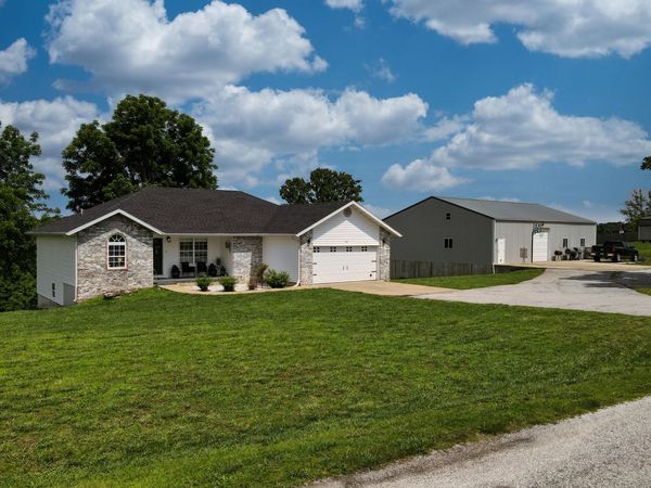 495 Bear Ridge , Highlandville, MO 65669