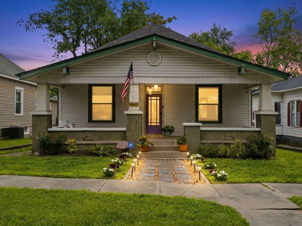 307 3rd Street, Monett, MO 65708