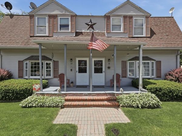 10-12 Pleasant Street, Royalston, MA 01368