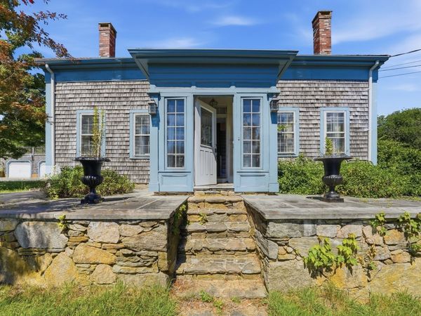 126 Lucy Little Rd, Dartmouth, MA 02747