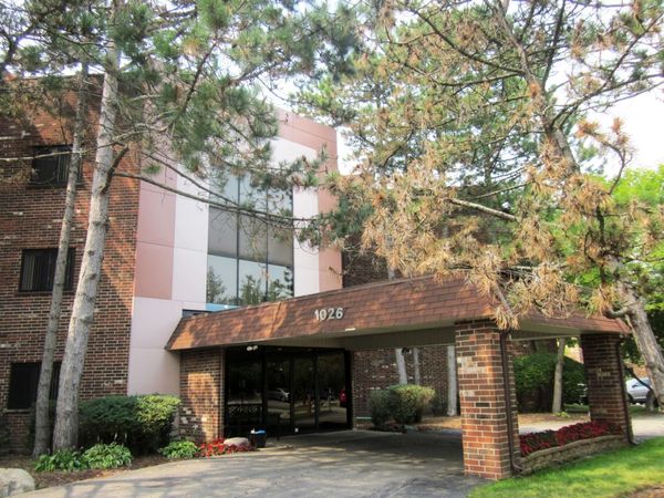 1026 Castilian Court , Unit 113, Glenview, IL 60025