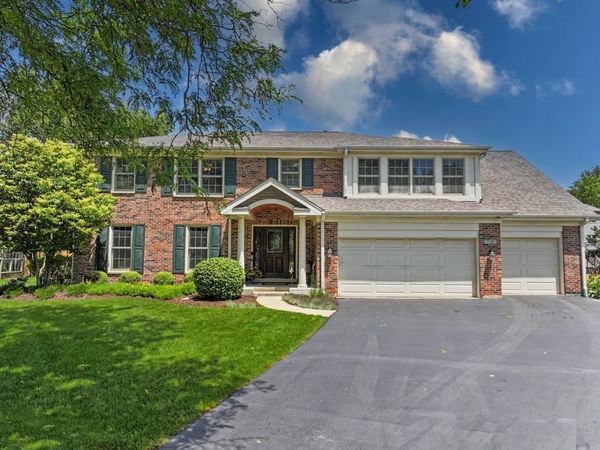738 W Evergreen Court , Palatine, IL 60067