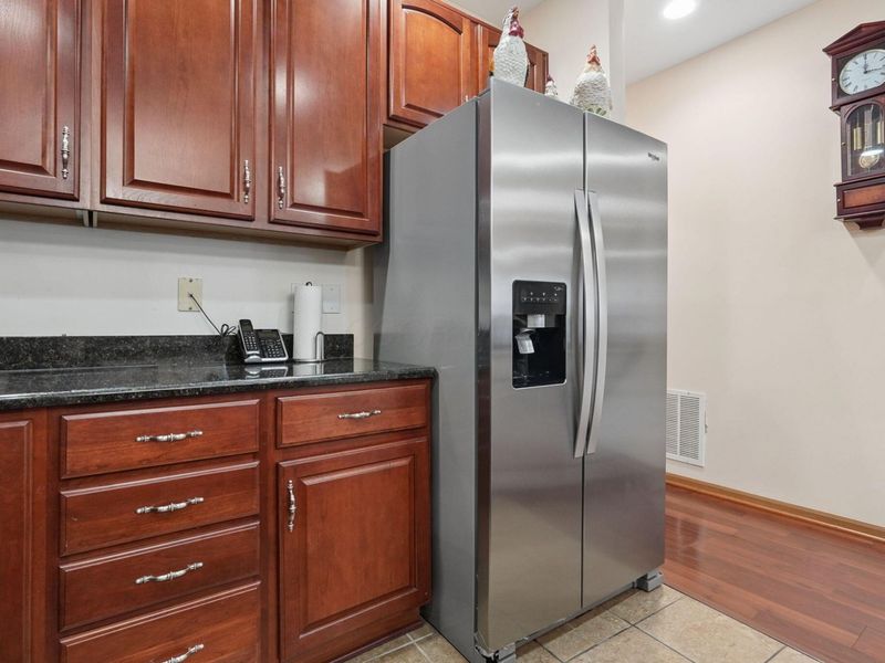 8004 Flint Run Place, Unit 15, Columbus, OH 43235 Photo 14