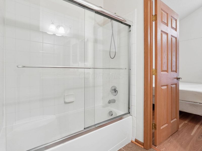 8004 Flint Run Place, Unit 15, Columbus, OH 43235 Photo 26