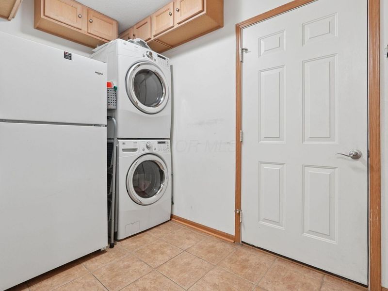 8004 Flint Run Place, Unit 15, Columbus, OH 43235 Photo 30