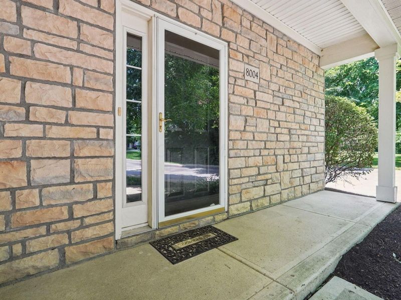 8004 Flint Run Place, Unit 15, Columbus, OH 43235 Photo 6