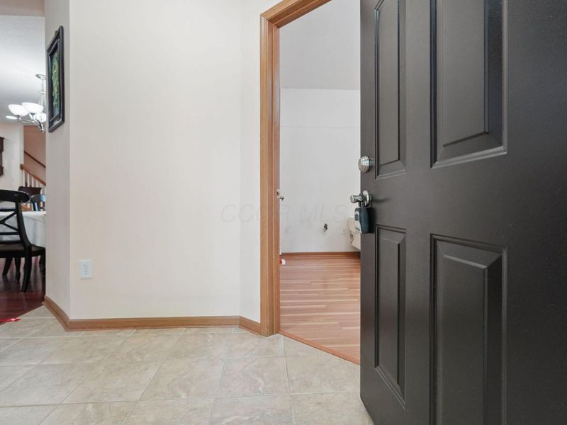 8004 Flint Run Place, Unit 15, Columbus, OH 43235 Photo 7