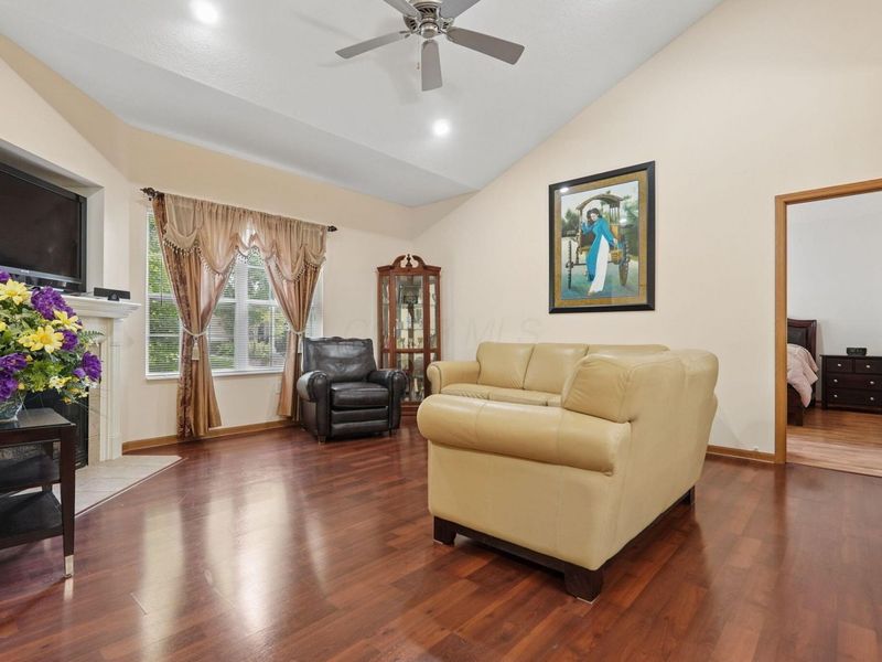 8004 Flint Run Place, Unit 15, Columbus, OH 43235 Photo 9