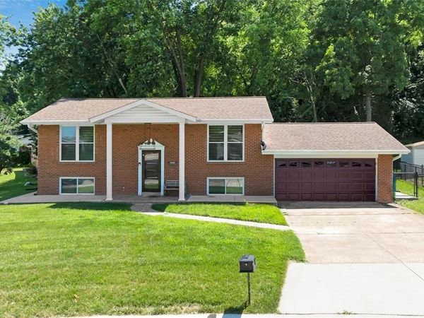 1251 Hawksbury Drive , Arnold, MO 63010