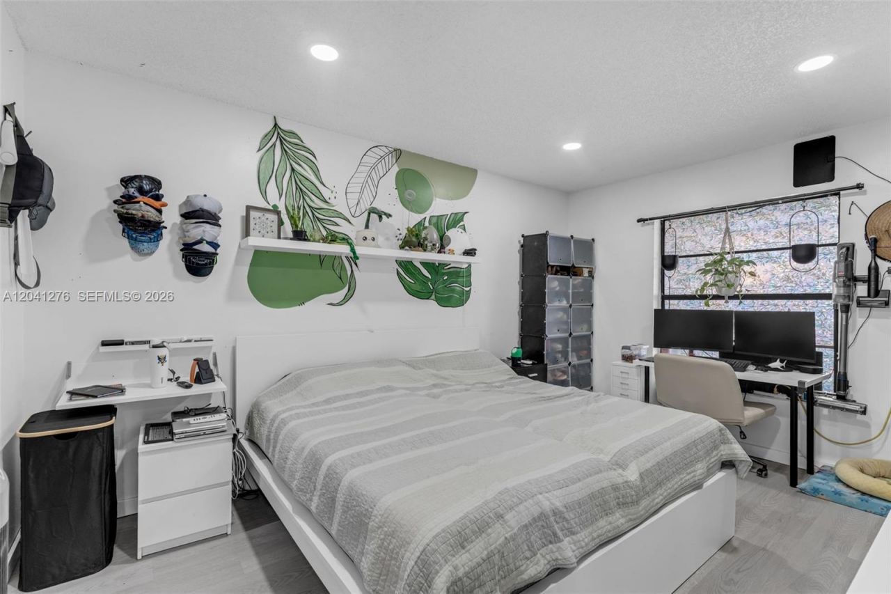 525 NW 100th Ct, Unit 525, Miami, FL 33172 Photo