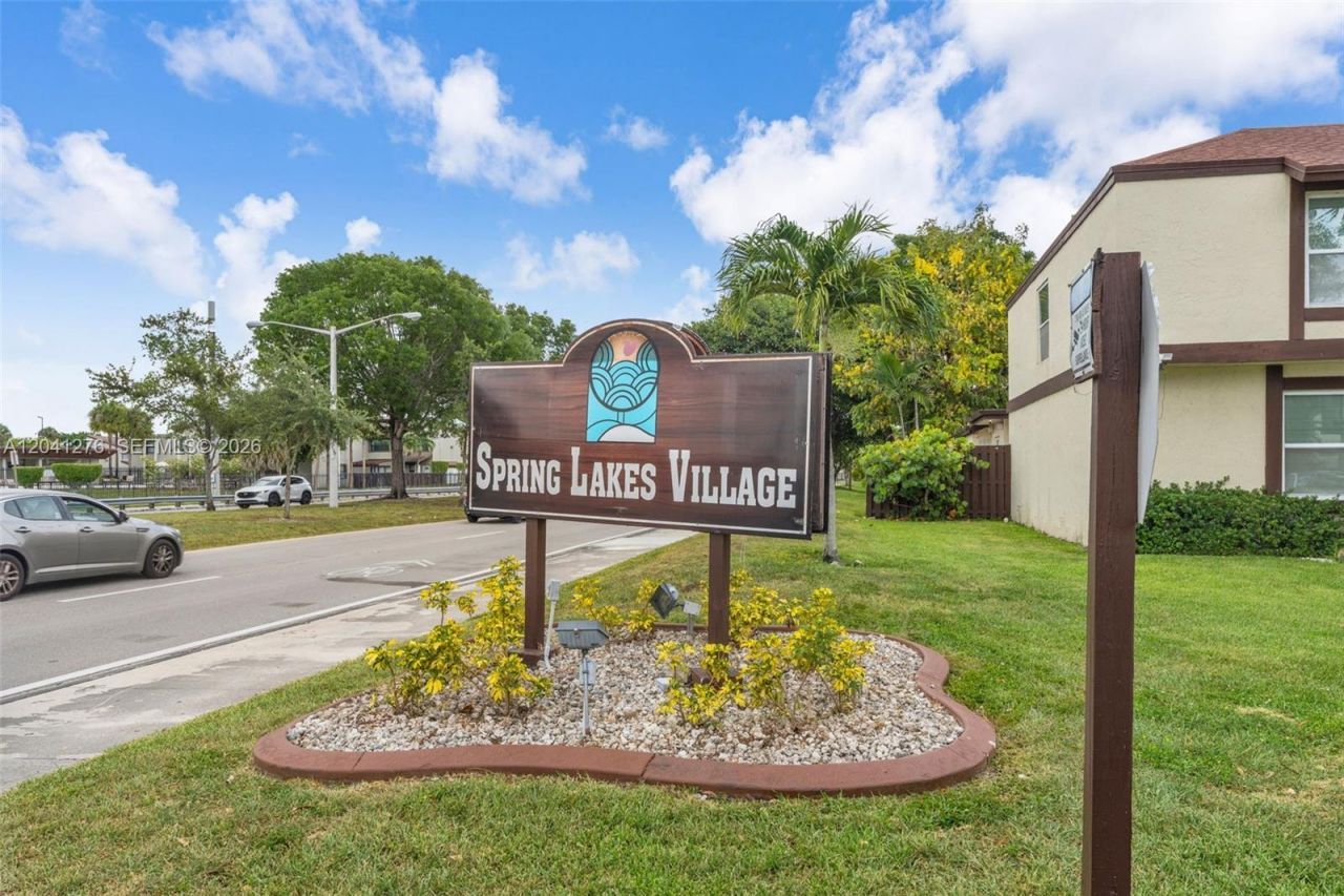 525 NW 100th Ct, Unit 525, Miami, FL 33172 Photo
